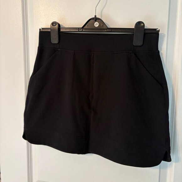 NWOT 32 Degrees Cool Women's Black Skirt/Skort Small-Med - Picture 2 of 9
